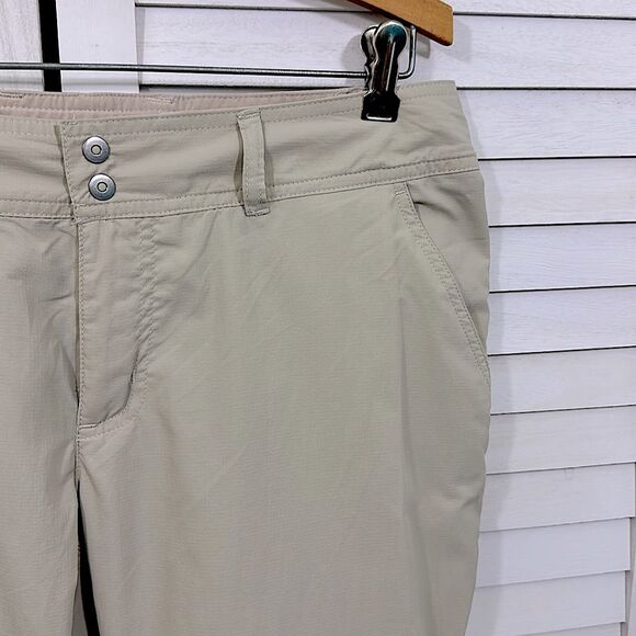 Columbia PFG Capri Pants Size 10 Beige Palm Peak Inseam 21 in - Picture 4 of 15